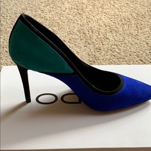 Pump heel